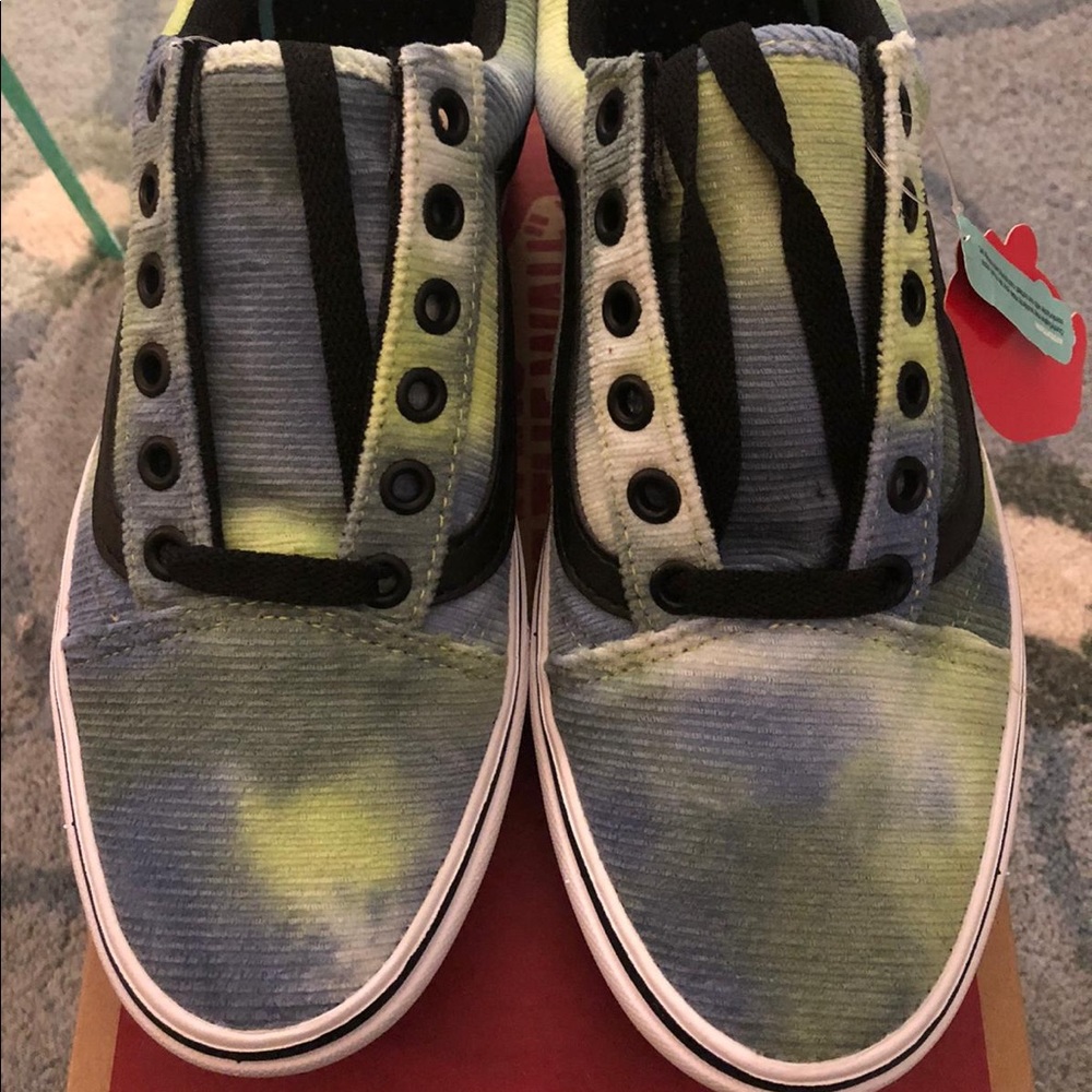 TIE DYE KICKS